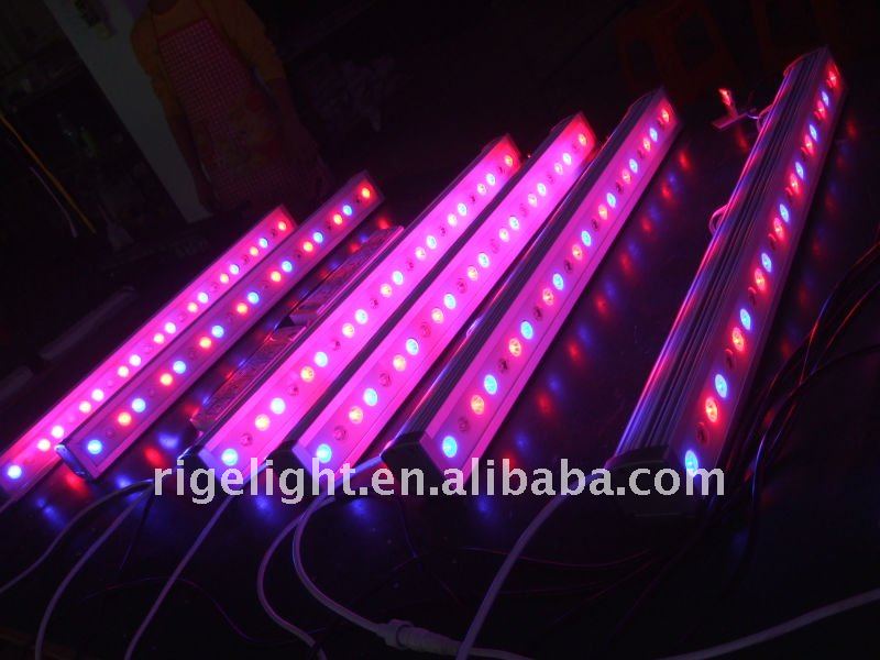 hot selling high power RGB 24leds ip65 4.5kg 3CH wall washer&led bar,led stage,lamp,cable