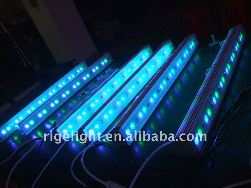 hot selling high power RGB 24leds ip65 4.5kg 3CH wall washer&led bar,led stage,lamp,cable