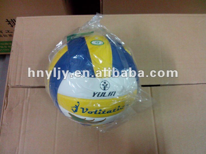 Yulin volleyball packed by paper carton.jpg