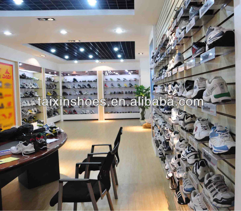 2014年高品質の最もよい- 販売ロッククライミングシューズ男性用スポーツの靴のための仕入れ・メーカー・工場