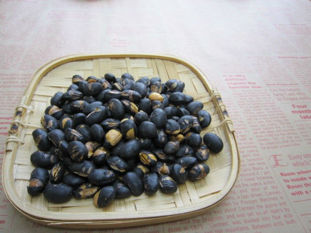 Snacks and Nuts black soya products with various flavors