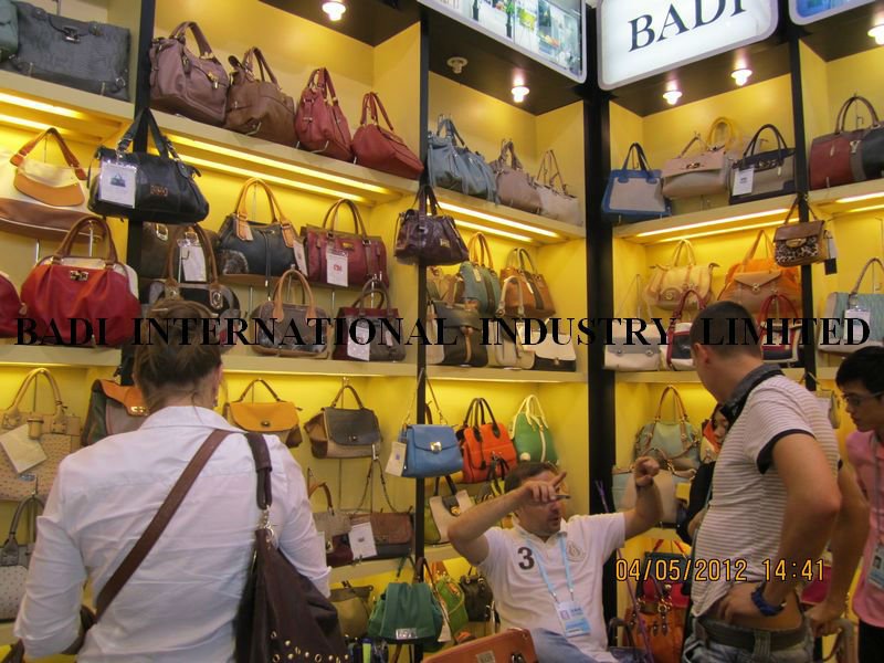 badi2013最新のディープブルー牛の革バッグ大ストレートステッチ女性の本革のハンドバッグ問屋・仕入れ・卸・卸売り
