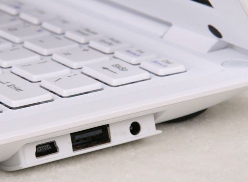 熱い販売の中国のラップトップXP Windows7 1G/2Gの記憶160/320G IntelトムD425 1.8GHZラップトップ問屋・仕入れ・卸・卸売り