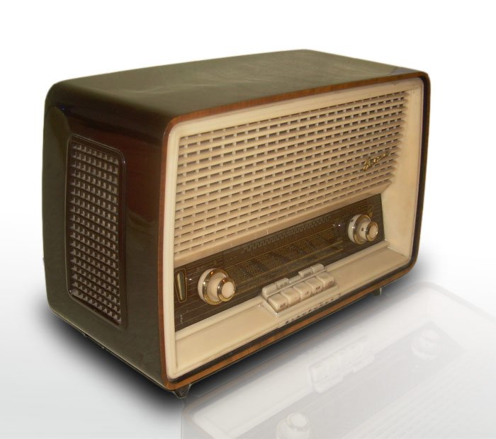 How to Restore an Old Car Radio for Antique Classic Cars – Autos.com