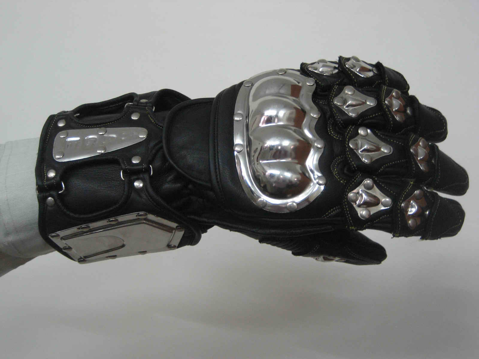 Motor_Bike_Gloves.jpg