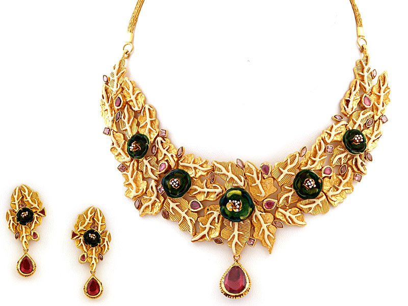 ... > Ungrouped > Designer 22kt Gold Indian Jewellery Neckalce Set