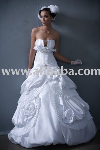 Top quality wedding dress See larger image Top quality wedding dress