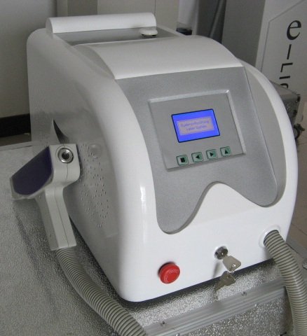 DEFECTIVE LASER TATTOO REMOVAL MACHINE FOR SALE OR TRADE-IN