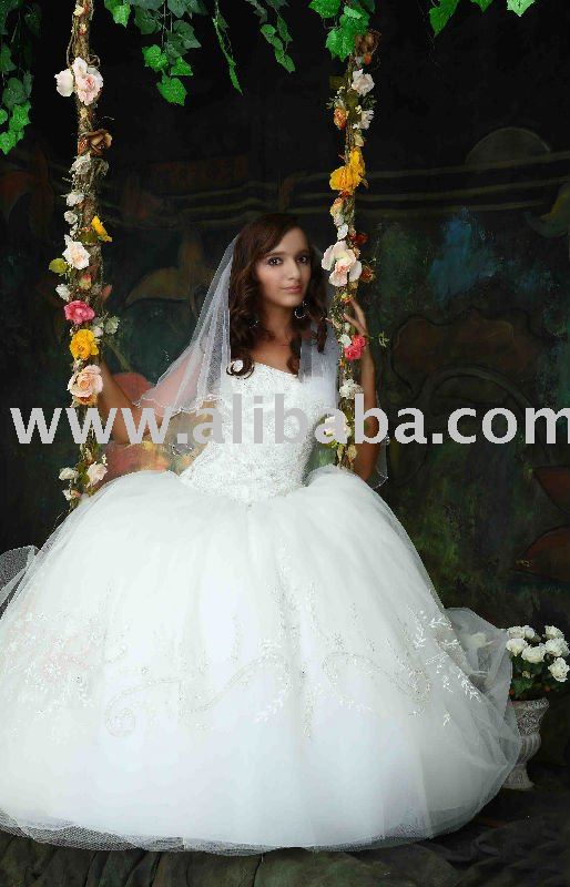Beautiful Wedding Dress with small jacket 32017A