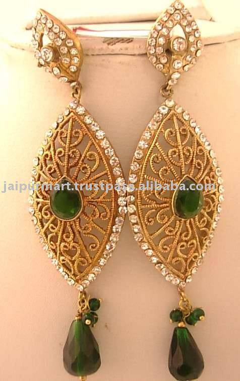 Manufacturer wholesalers of Indian wedding crystal jewelry earrings