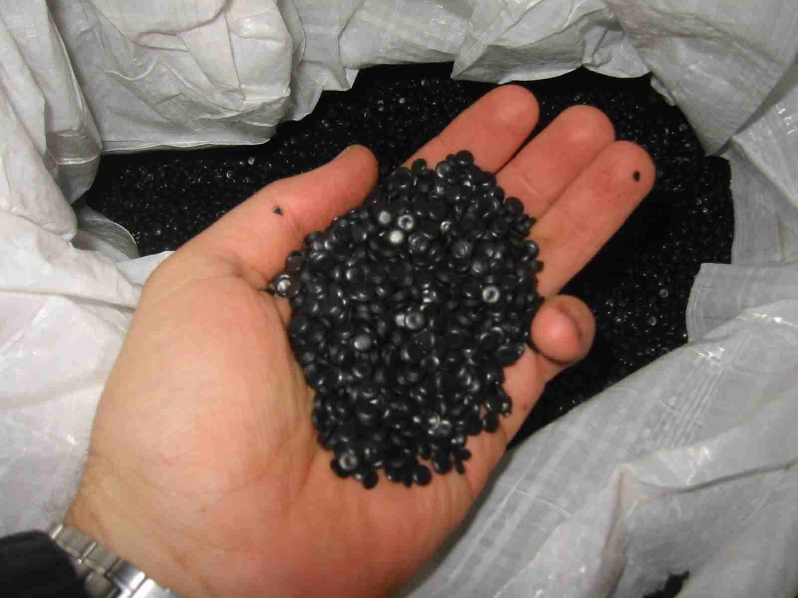 black granules
