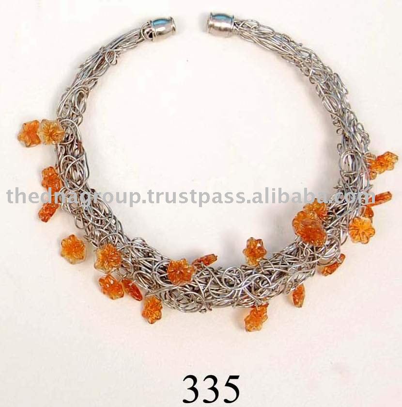 wholesale_high_fashion_jewelry_costume_necklaces.jpg