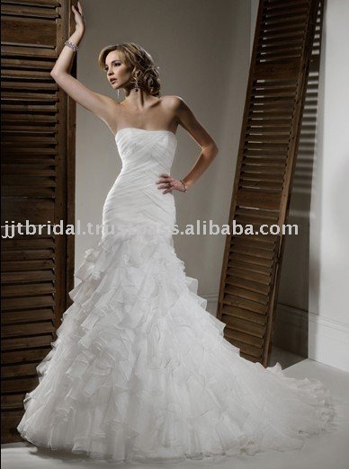 2011 the Most Popular Wedding dress Strapless fit and flare gown MGST054