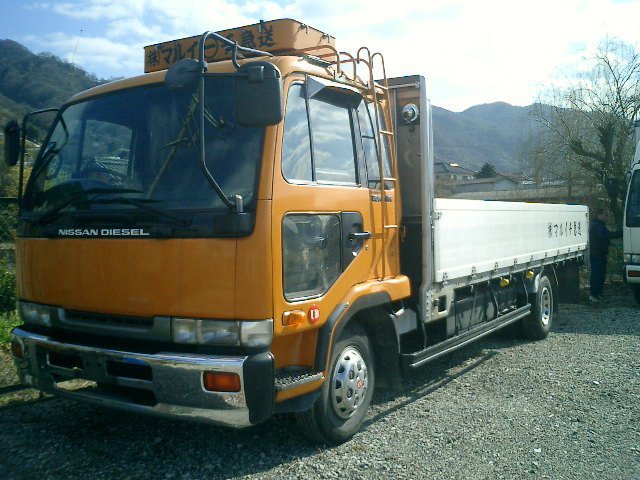 Used nissan trucks in japan