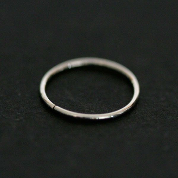 Piercing nez bague en 18 K or blanc Simple