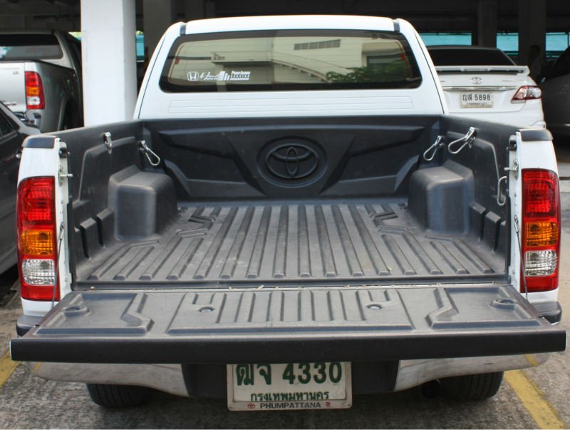 toyota tacoma plastic bed liner #2