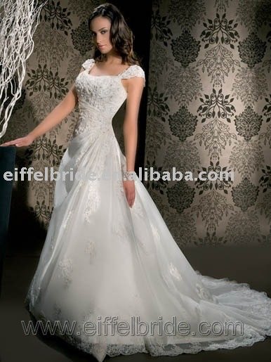 wedding dresses with lace sleeves