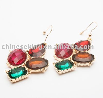 Free Jewelry Making Projects on Jewelry Making With How To Make Earrings   5 Free Jewelry Projects