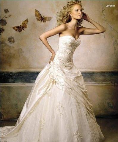 elegant wedding dress boho