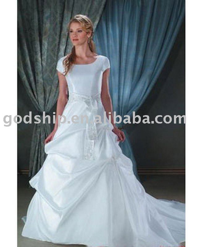 Floorlength White Shortsleeve Wedding Dress
