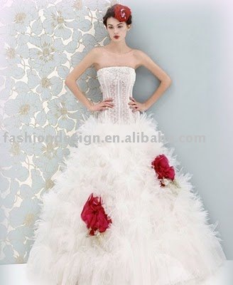 VH039 2010 hot sale strapless beaded feathered wedding dress