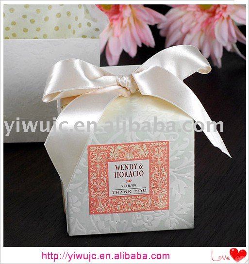 See larger image New Wedding Petal Top Truffle Boxes JCO360 