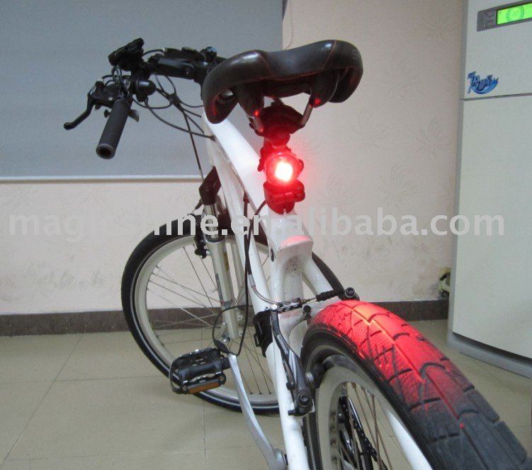 Aluminum_alloy_red_LED_Bicycle_tail_light.jpg