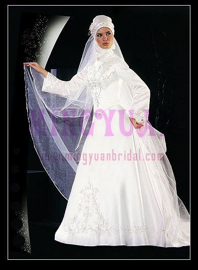 Vintage white arabic wedding dress