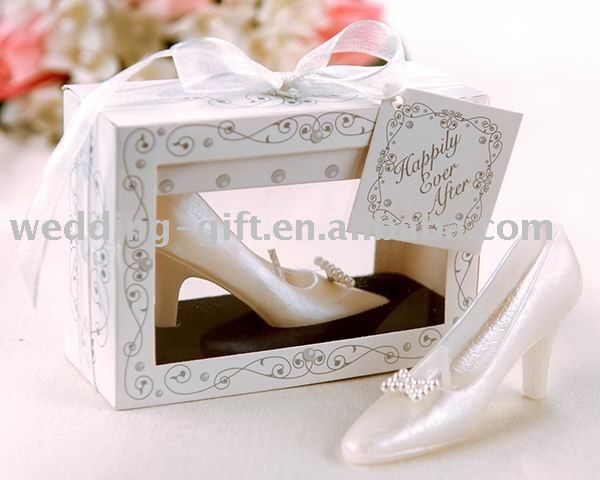 wedding gift of Fairytale High Heel Shoe Candle Favors
