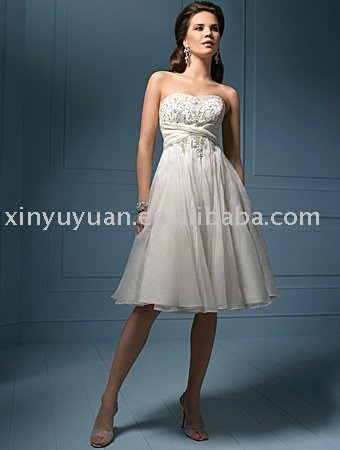 short style strapless vintage plus size wedding gown AAW082