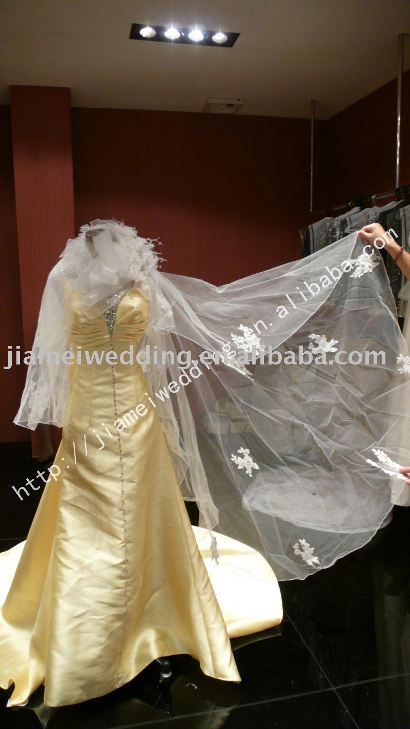 ivory bird cage bridal veils