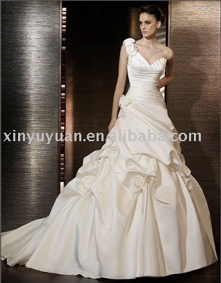 designer wedding dresses 2011. 2011 vintage designer single