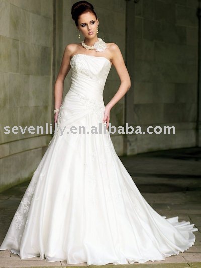 Wedding Fashion 2010 on 2010 New Style Stunning Popular Bridal Wedding Dresses Sales  Buy 2010