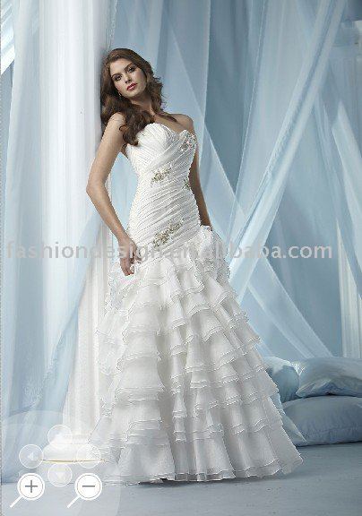  2011 diamond white silk organza pleated ruffles crystals wedding dress