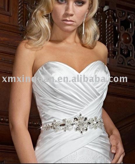  boidce jeweled waistline lace overlay long trailing wedding dress