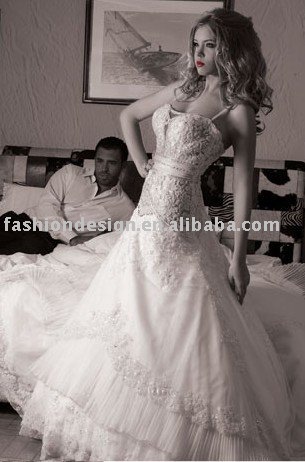 AWD146 2011 custom made lace beaded Lebanon wedding dress