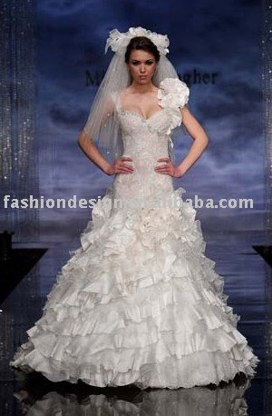 AWD155 2011 custom made beautiful lace appliques Lebanon wedding dress
