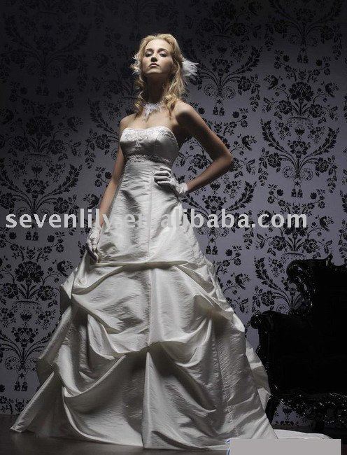 2011 New Backless Wedding Dress