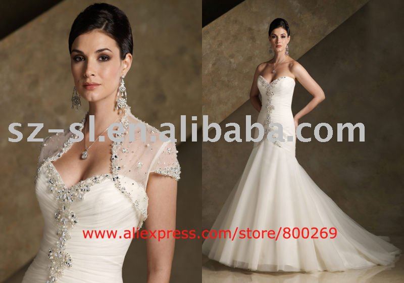 trumpet wedding gown with cap sleeves