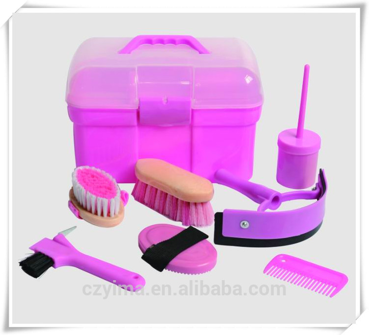 Grooming A Horse. horse grooming kits