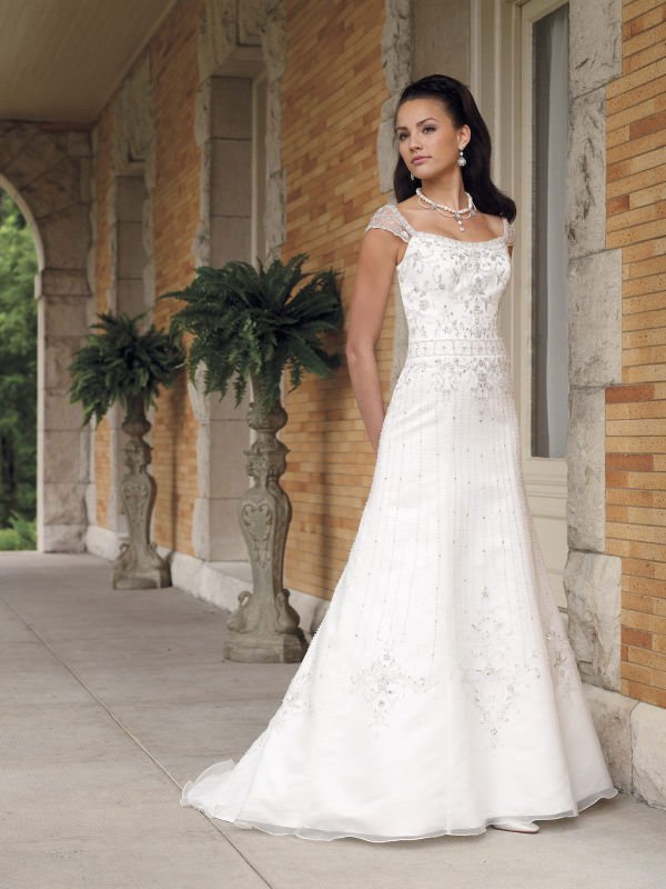 JAW312 retail and whole sale beaded lace cap sleeve backless weddingdress