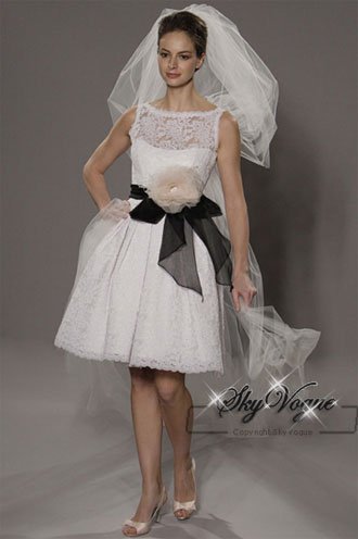 LG31 Knee Length Lace Sleeveless Wedding Dress