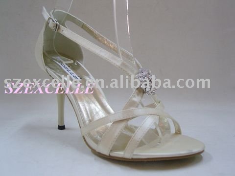 2011 high heel satin ivory wedding bridal shoes with rhinestone decorations
