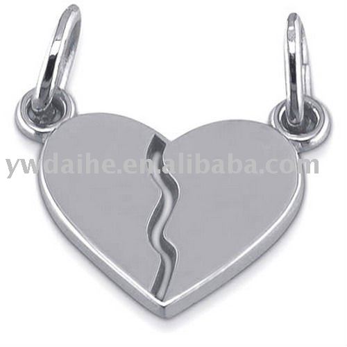 Broken Heart Necklace on Pendant 2011 Newest Fashion Broken Heart Charms Alloy Necklace Pendant