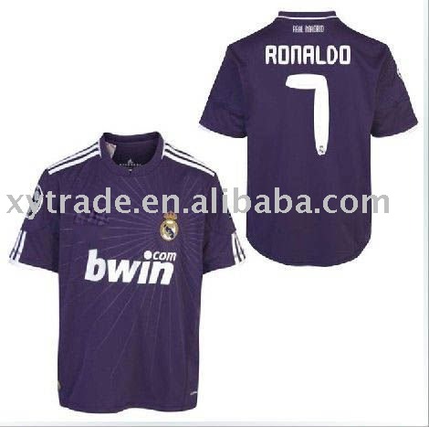 Ronaldo Real Madrid Jersey on Cristiano Ronaldo Real Madrid Jersey 7