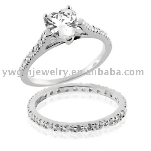 Alloy CZ Pave Heart Engagement Wedding Ring Set