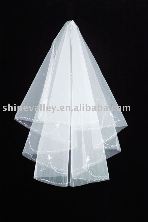 You might also be interested in wedding veil 2011 a2011 