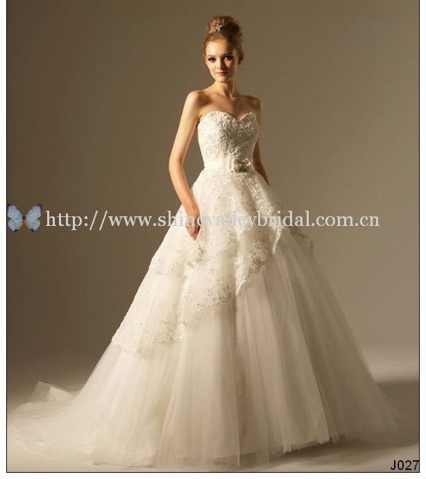J027 Puffy Sweetheart Tulle Lace Custom Wedding Dress