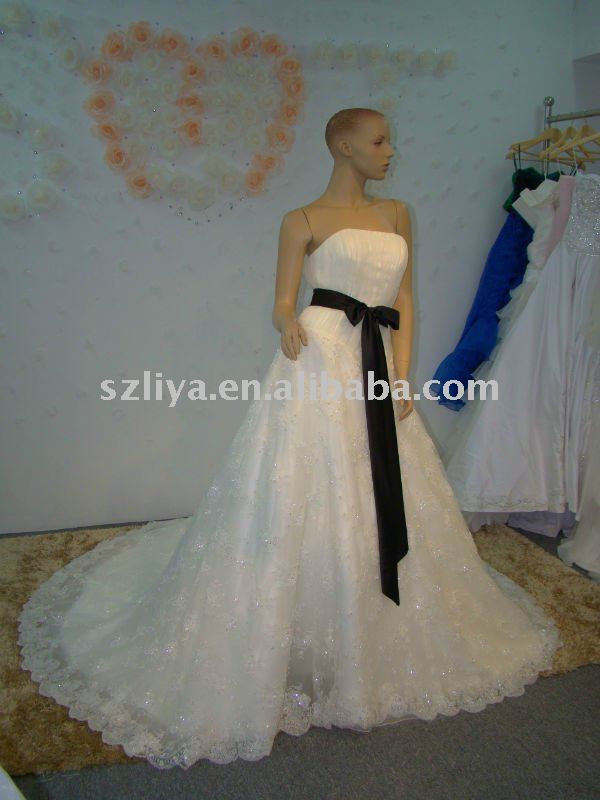  sample ivory strapless lace beaded wedding dress with black belt RS008