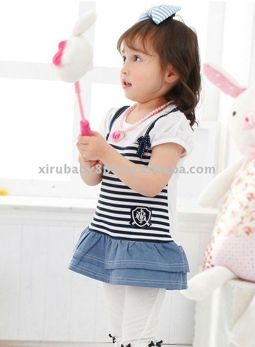 2011 fashion design small girls dress